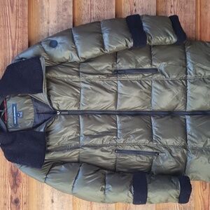 French Connection Puffer M forest green NWOT